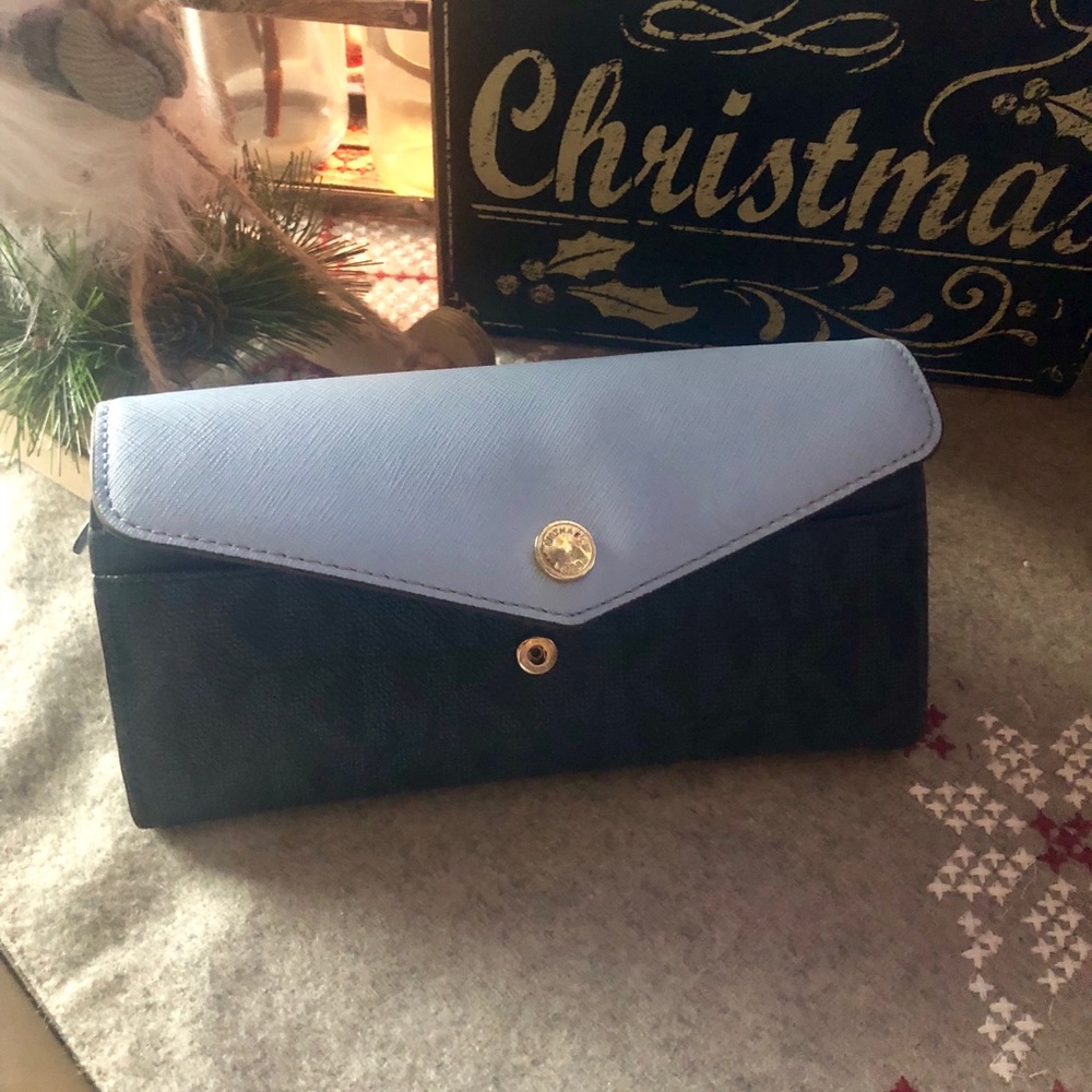Authentic Michael Kors Wallet